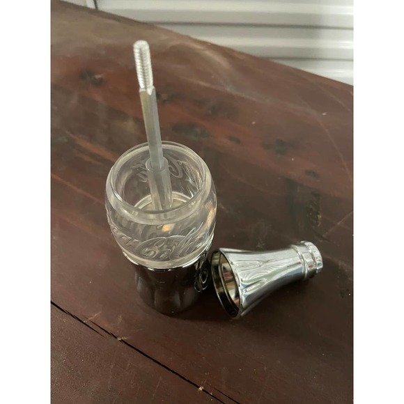 Coca-Cola Salt Shaker & Pepper Grinder Combo - Picture 4 of 4